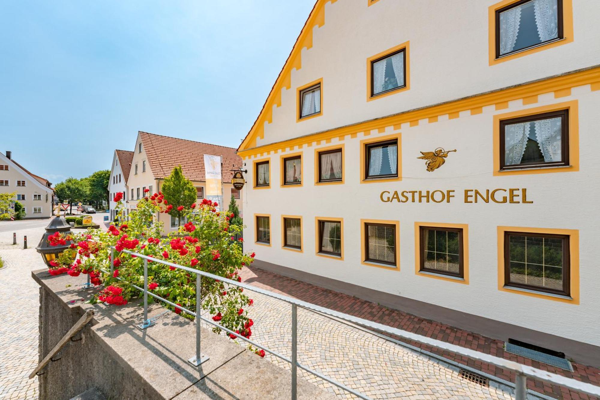 Hotel Garni "Zum Engel" Oberguenzburg Kültér fotó