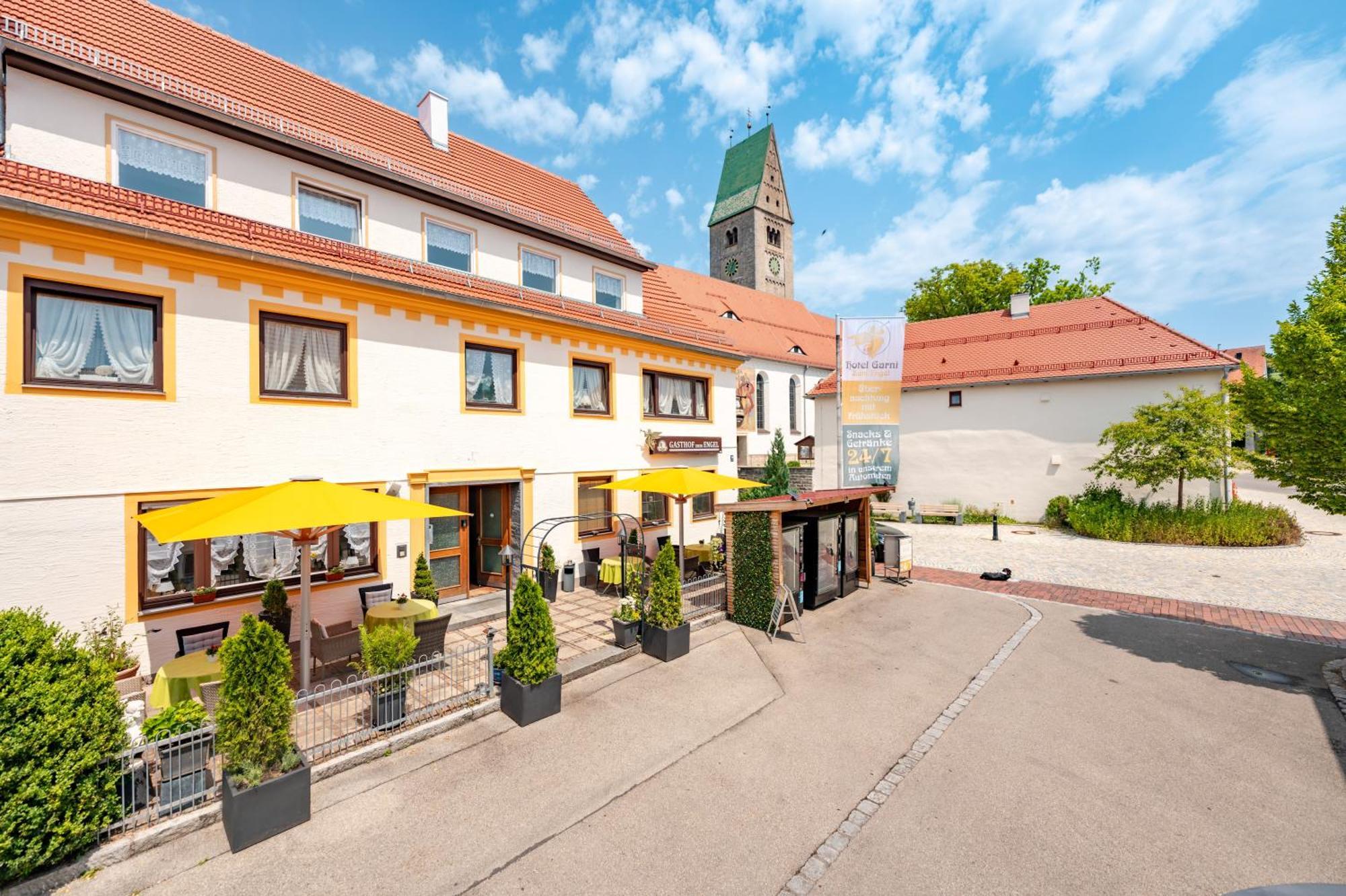 Hotel Garni "Zum Engel" Oberguenzburg Kültér fotó